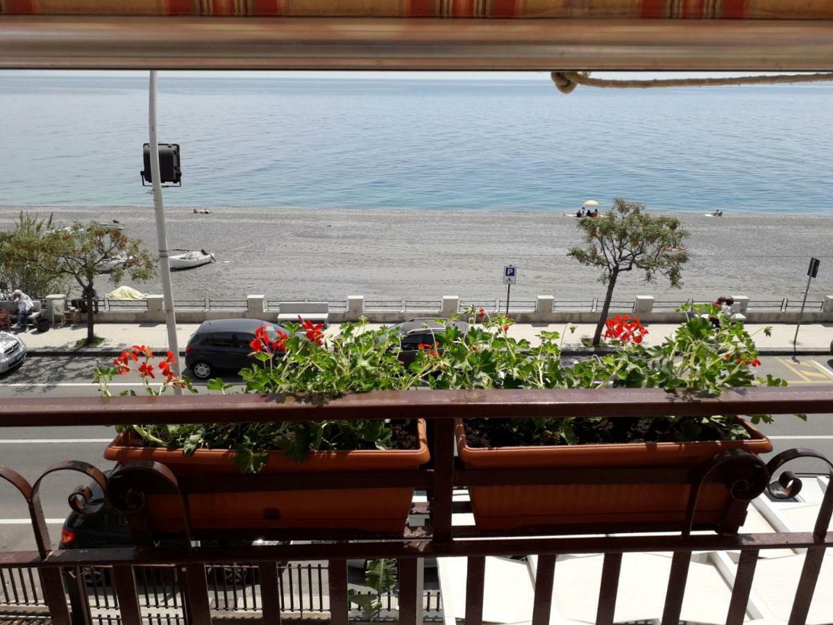 Centrocitta Beach 로칼루메라 외부 사진